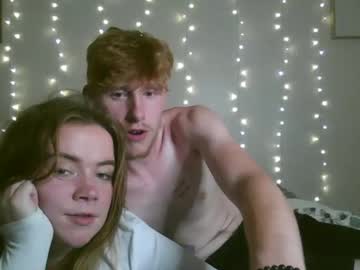 couple Chaturbate Asian Sex Cams with zekeee420