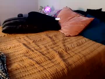 couple Chaturbate Asian Sex Cams with croxfox
