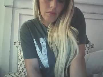 girl Chaturbate Asian Sex Cams with michellee_michaels