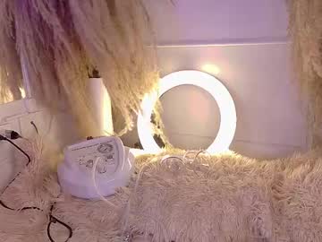 girl Chaturbate Asian Sex Cams with grayce_blossoms24