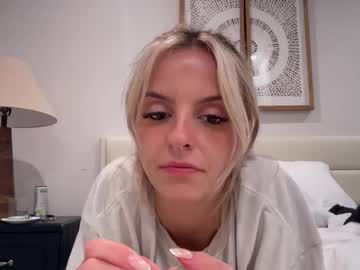 girl Chaturbate Asian Sex Cams with ashleypelosi